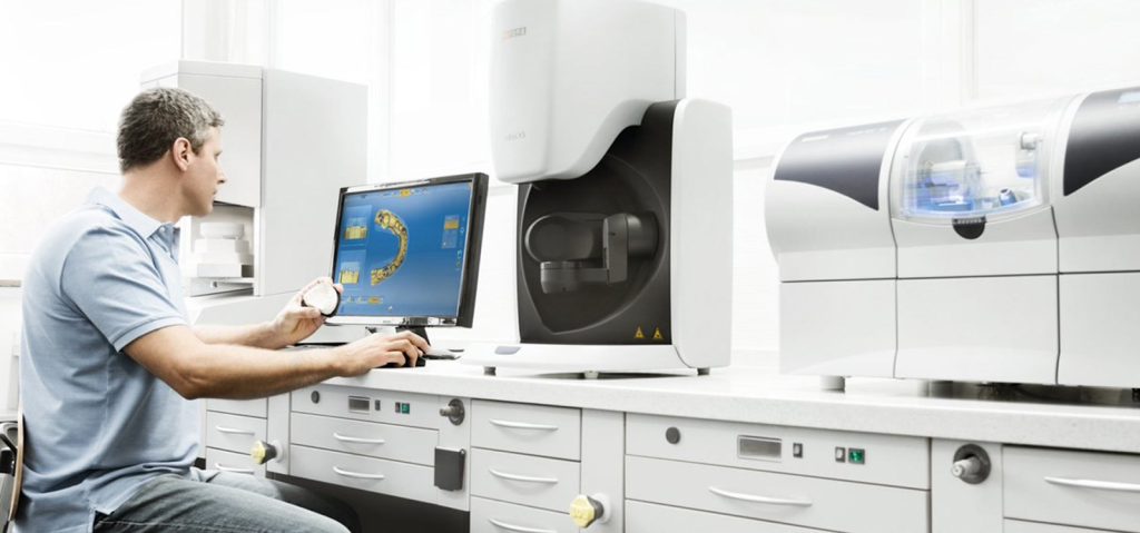 stomatolog-za-rabotoj.png stomatolog-za-rabotoj.png